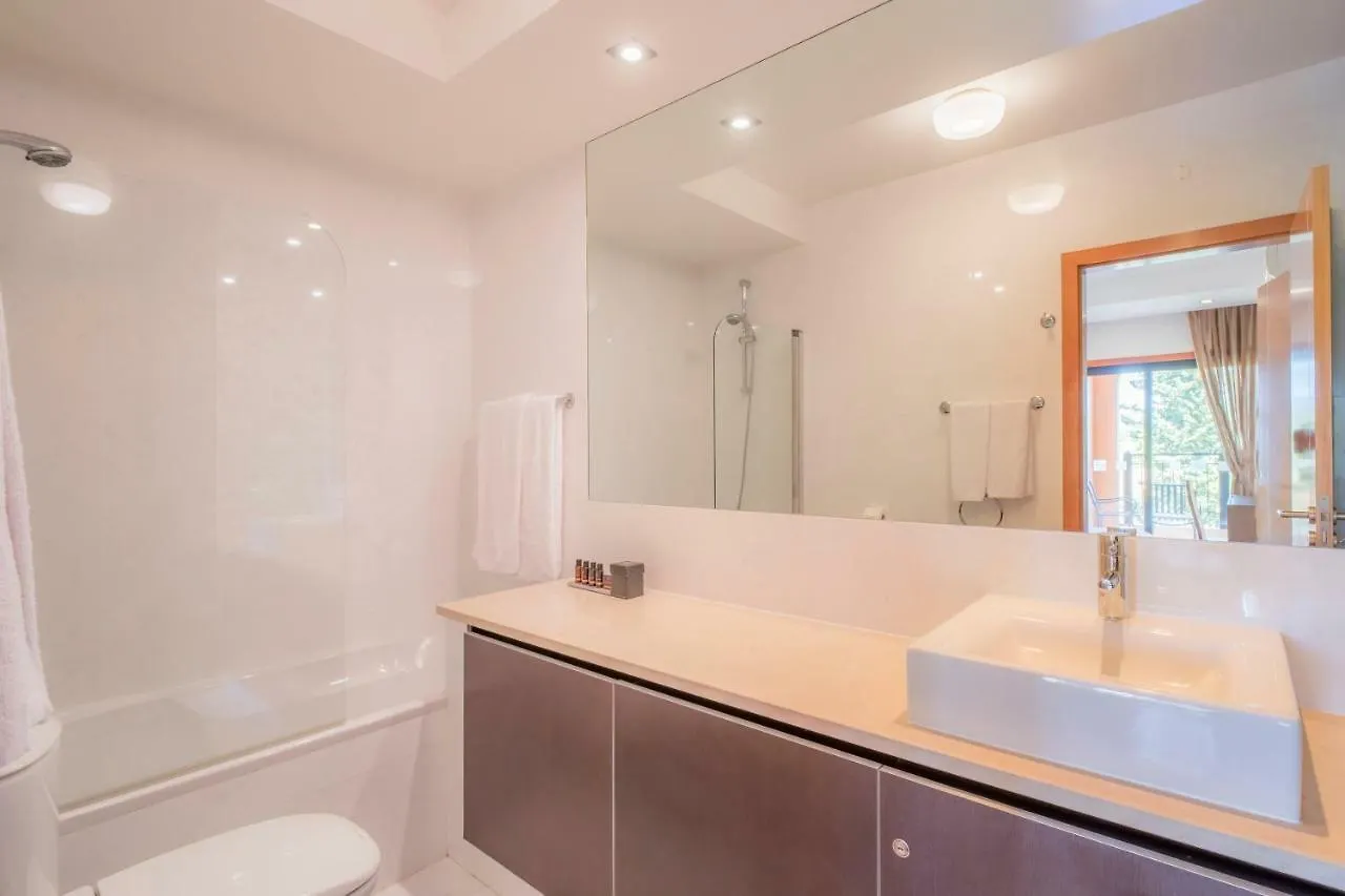 Apartment Luz Casas- Bayluz Apart,Pool,Beach, Tennis, Wifi,Aircon Portugal