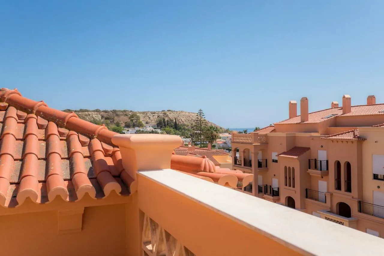 Apartment Luz Casas- Bayluz Apart,Pool,Beach, Tennis, Wifi,Aircon Portugal